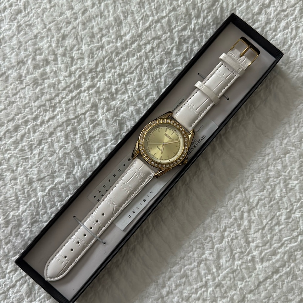 Ladies manhattan watch- brand new